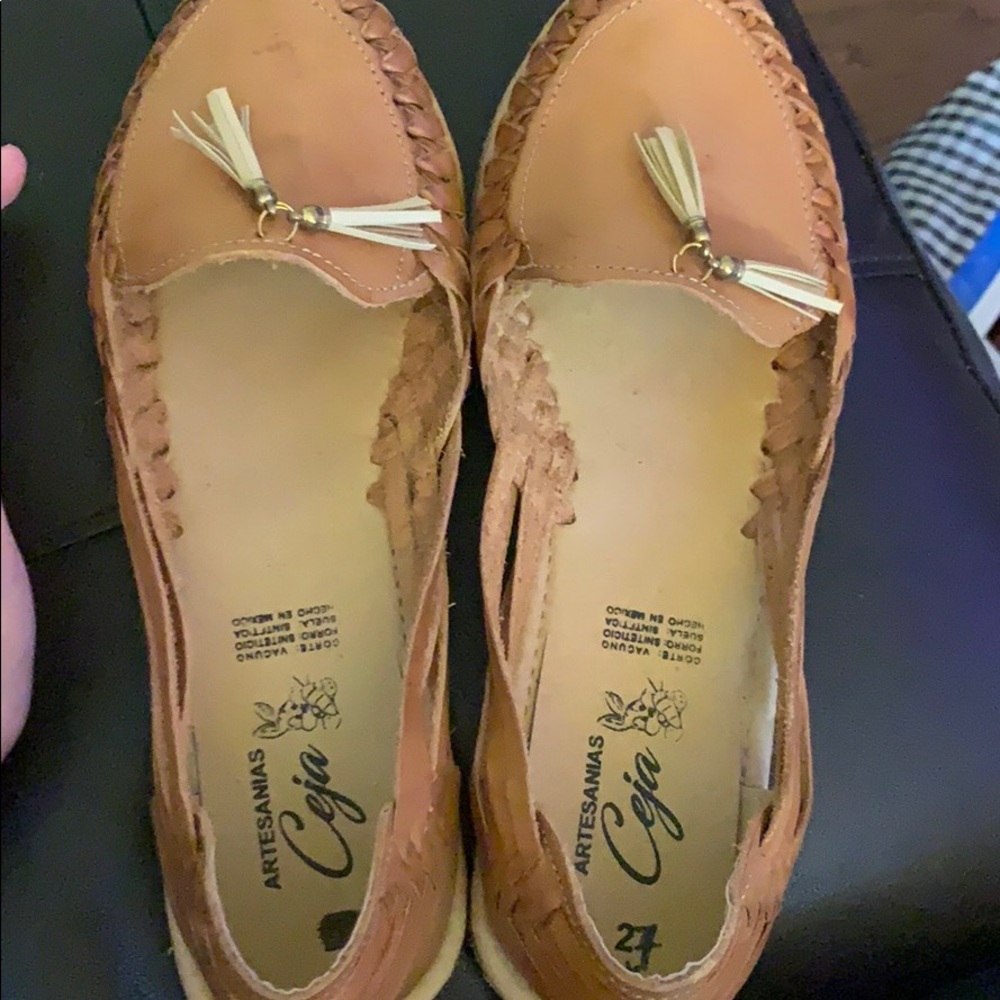 Women’s Huaraches! Hand made in Mexico!!